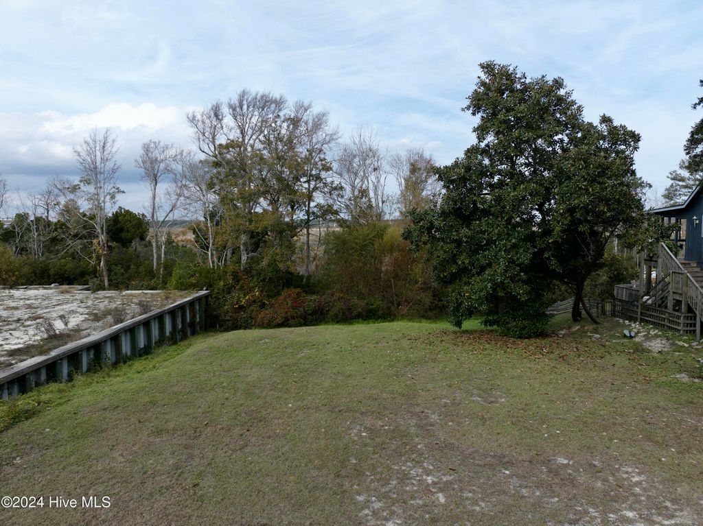 Photo of 206 Elizabeth Drive, Oak Island, NC 28465 (MLS # 100489226)