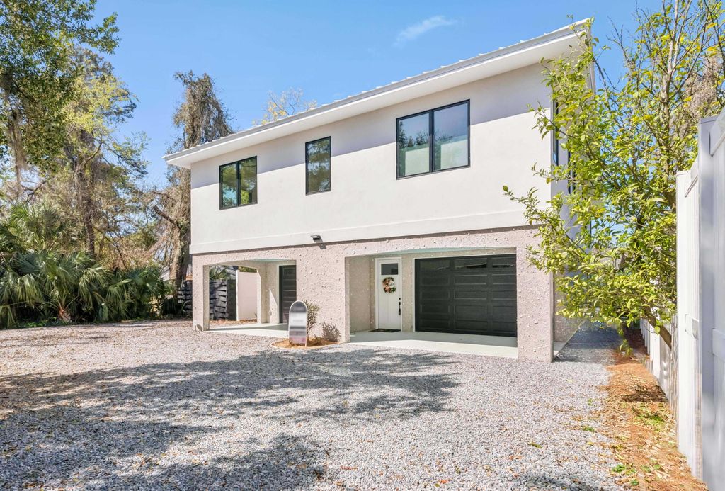 Photo of 669 Arnold Lane, St. Simons, GA 31522 (MLS # 550803)