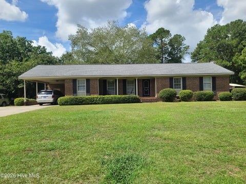 Homes For Sale - 2904 Graham Drive<br/> Kinston, NC 28504
