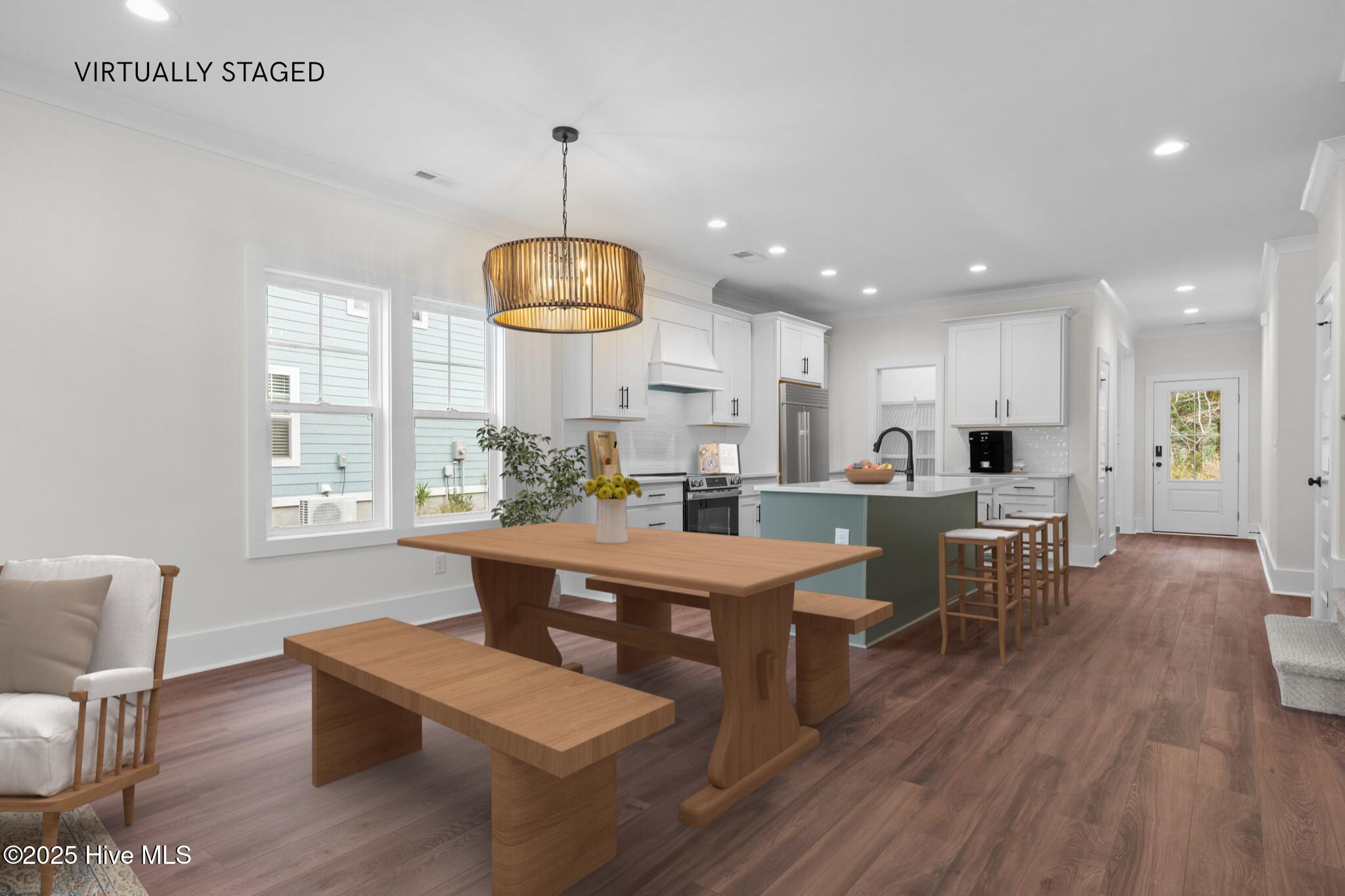 126 Pine View Boulevard