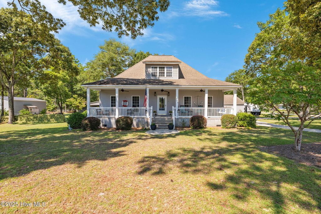 Photo of 754 Hardison Drive, Arapahoe, NC 28510 (MLS # 100564344)