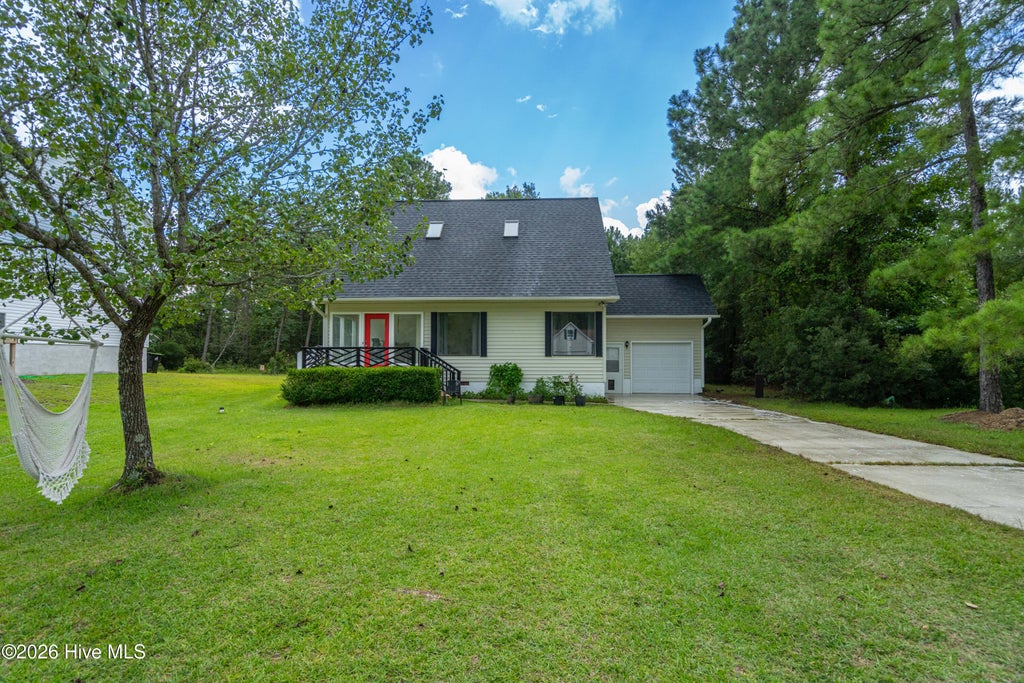 Photo of 2321 Caracara Drive, New Bern, NC 28560 (MLS # 100595568)
