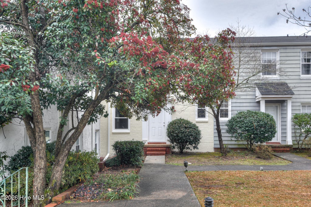 Photo of 801 Monte Sano Avenue #B1, Augusta, GA 30904 (MLS # 100598146)
