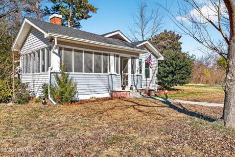 Tiny photo for 1527 Riggs Road, Maysville, NC 28555 (MLS # 100550678)