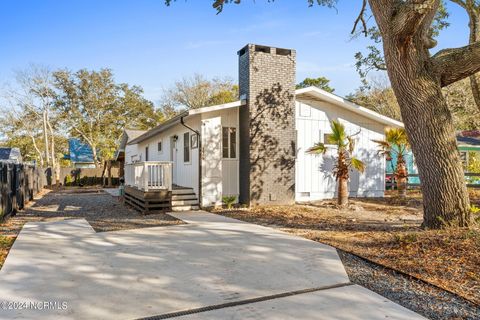 Photo of 226 NE 48th Street, Oak Island, NC 28465 (MLS # 100566764)