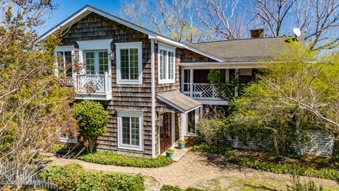 211 Mansfield Parkway Morehead City NC 28557