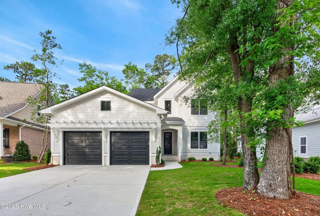 Photo of 8312 Vintage Club Circle, Wilmington, NC 28411 (MLS # 100545887)