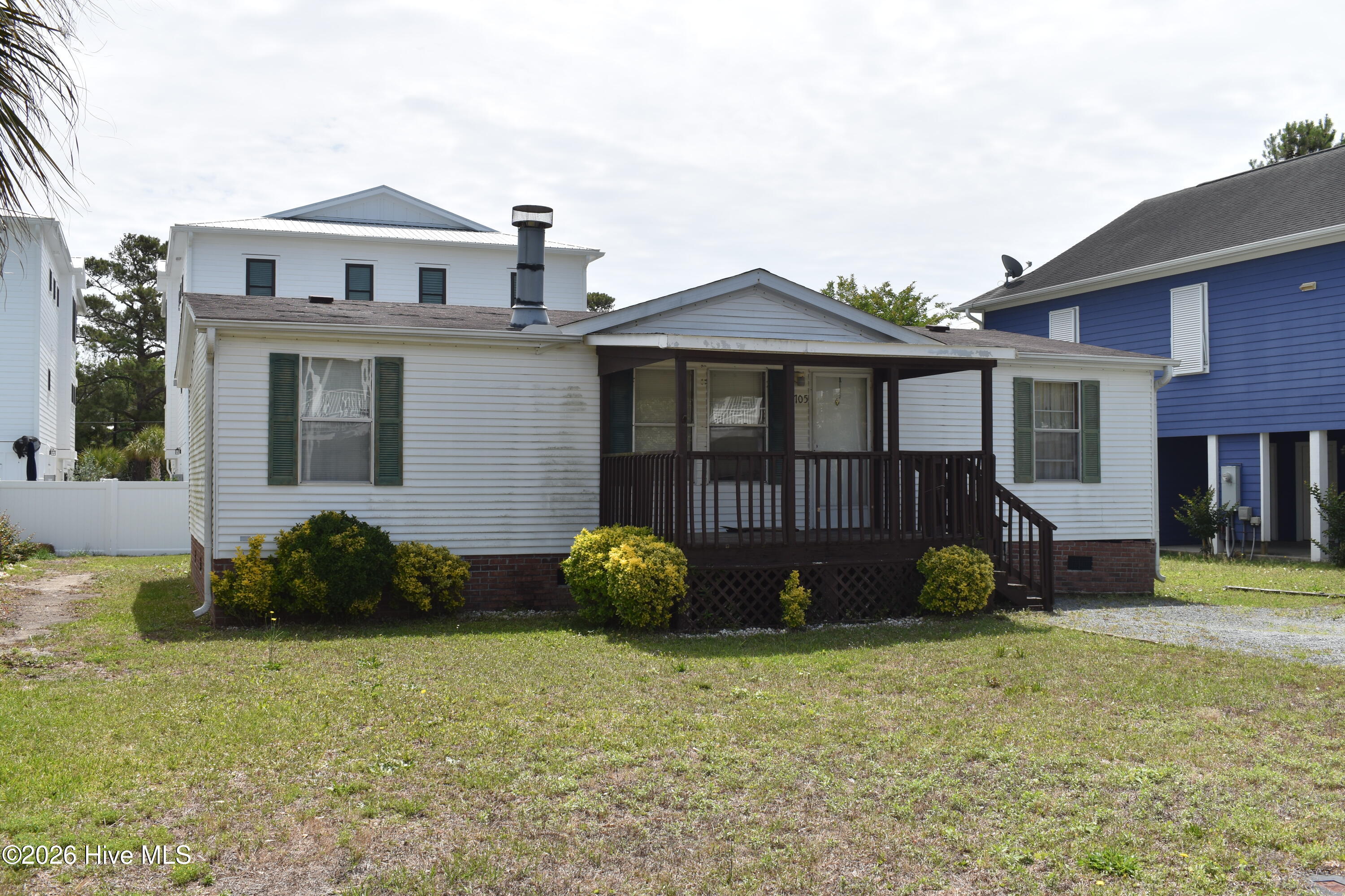 1705 Mackerel Lane