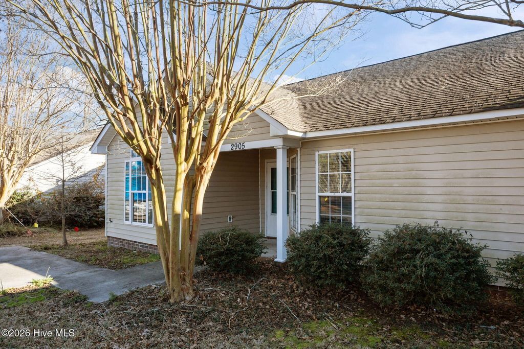 Photo of 2905 Flintridge Drive, Greenville, NC 27834 (MLS # 100549022)
