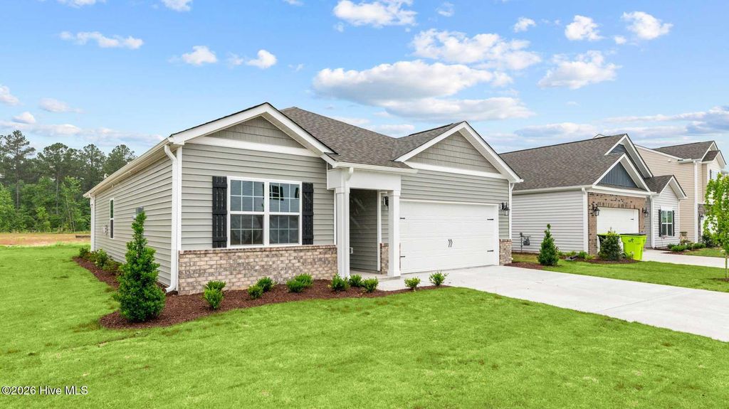 Photo of 1001 Minnette Circle, New Bern, NC 28562 (MLS # 100554051)