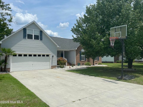 Homes For Sale - 206 Newport Drive<br/> Onslow County, Jacksonville, NC 28540