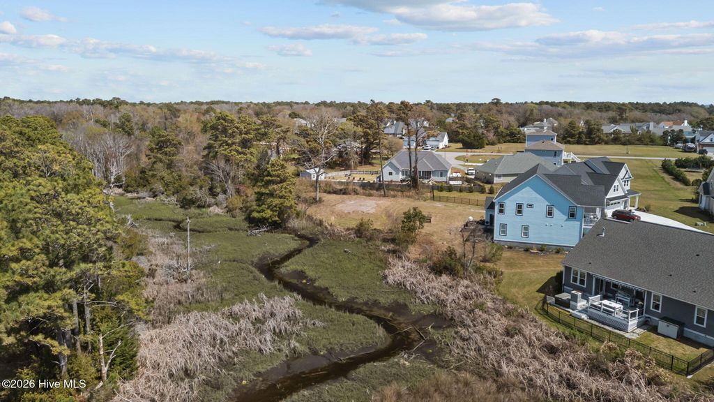 Photo of 662 Fishermans Point, Newport, NC 28570 (MLS # 100563952)