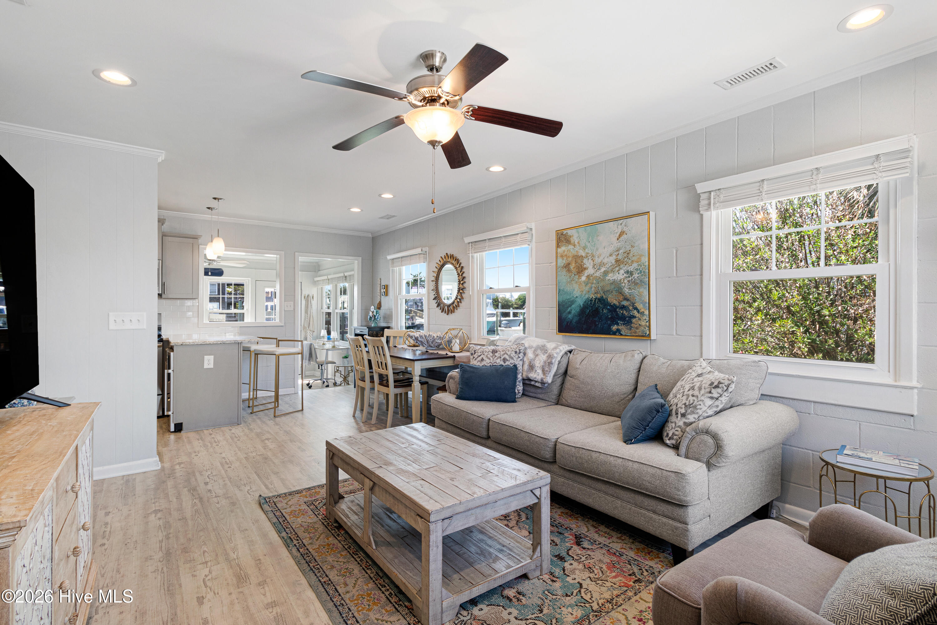 213 W Bogue Sound Drive