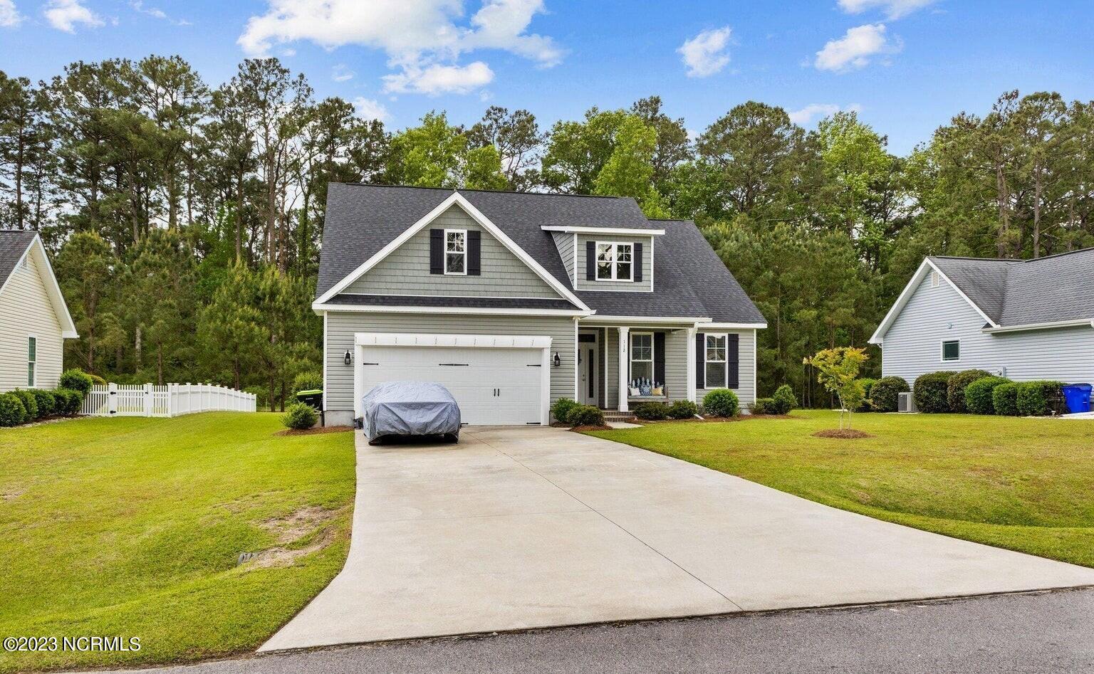 112 Meadowbrook Court