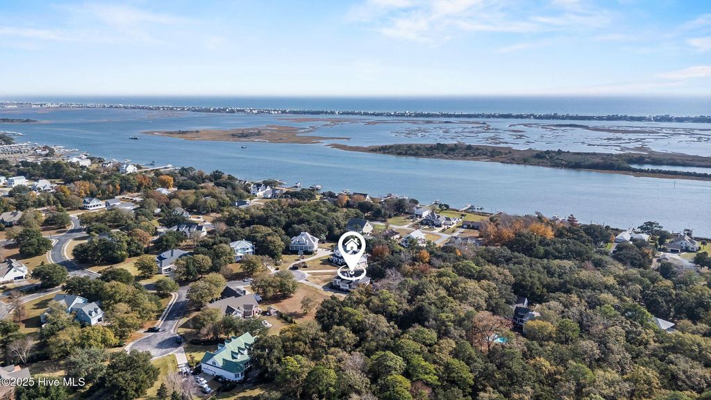 Photo of 214 Salt Marsh Lane, Hampstead, NC 28443 (MLS # 100570509)