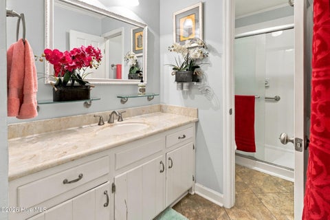 Tiny photo for 5 Laran Road, Jacksonville, NC 28540 (MLS # 100610101)