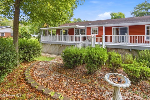 Tiny photo for 5 Laran Road, Jacksonville, NC 28540 (MLS # 100610101)