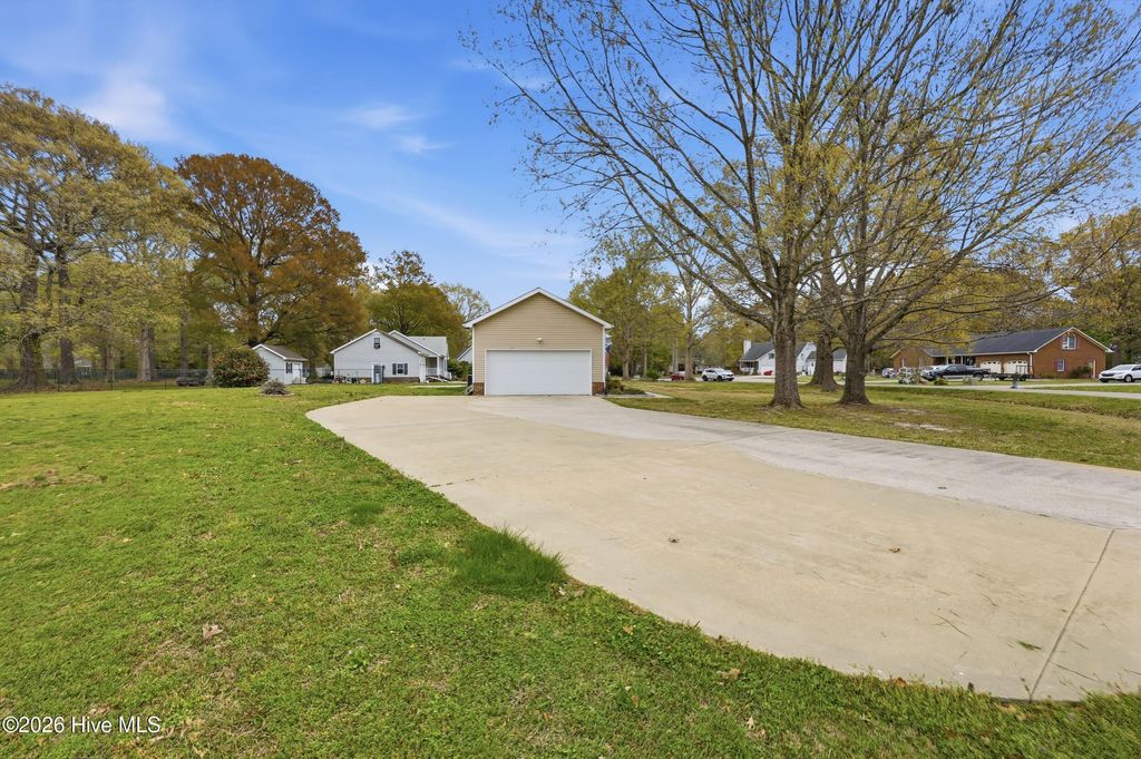Photo of 1524 Brumsey Drive, Elizabeth City, NC 27909 (MLS # 100565299)