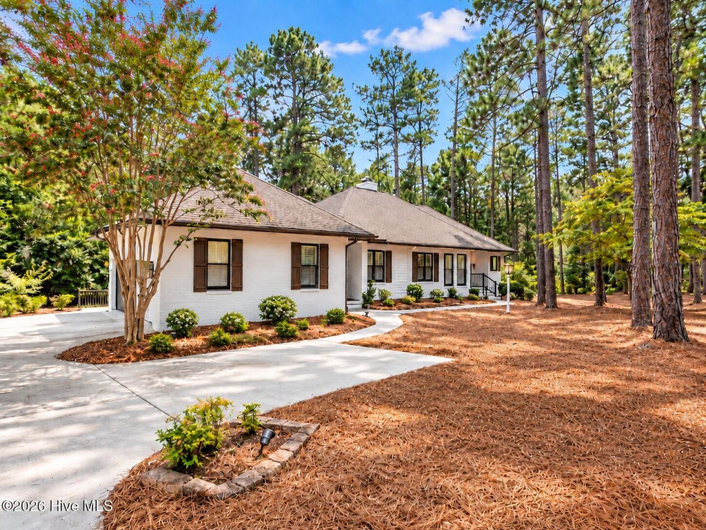 Photo of 435 Tall Timbers Drive, Pinehurst, NC 28374 (MLS # 100612213)