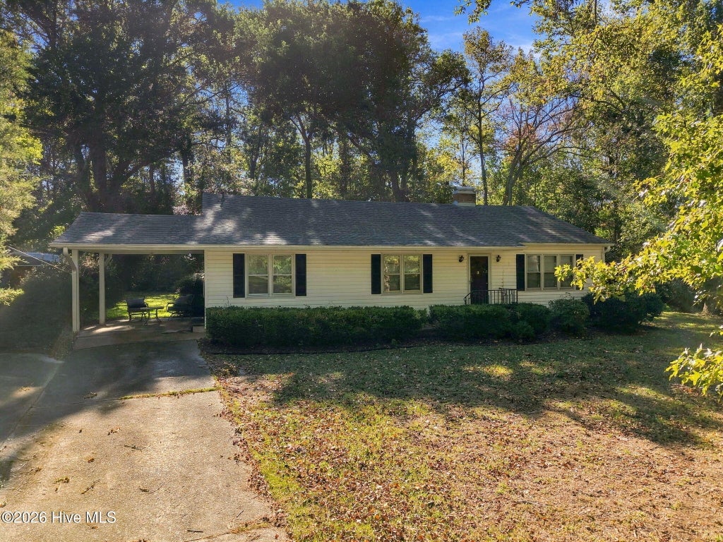 Photo of 184 Wildwood Road, Newport, NC 28570 (MLS # 100613252)