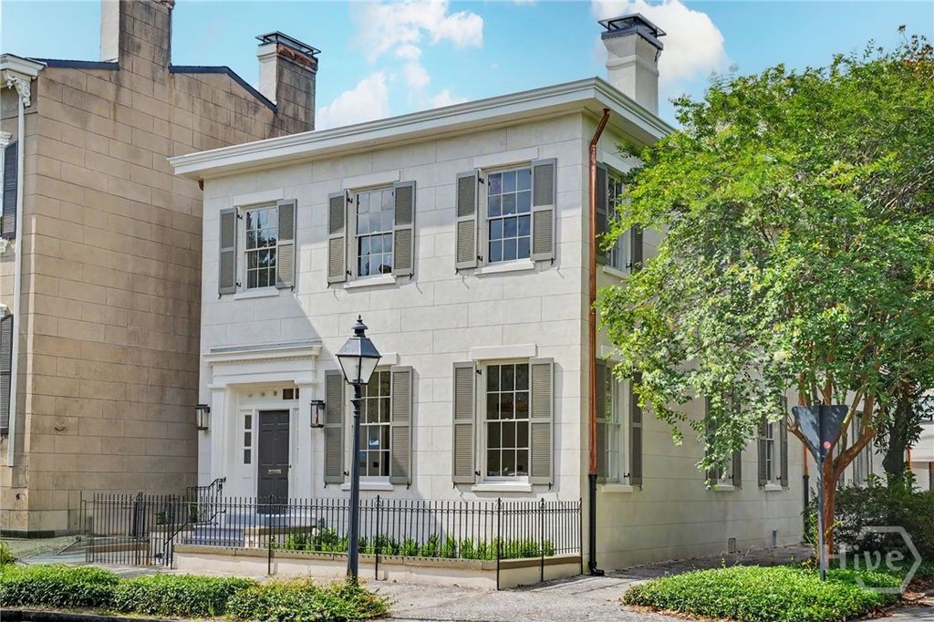 Photo of 401 E Charlton Street, Savannah, GA 31401 (MLS # SA359249)