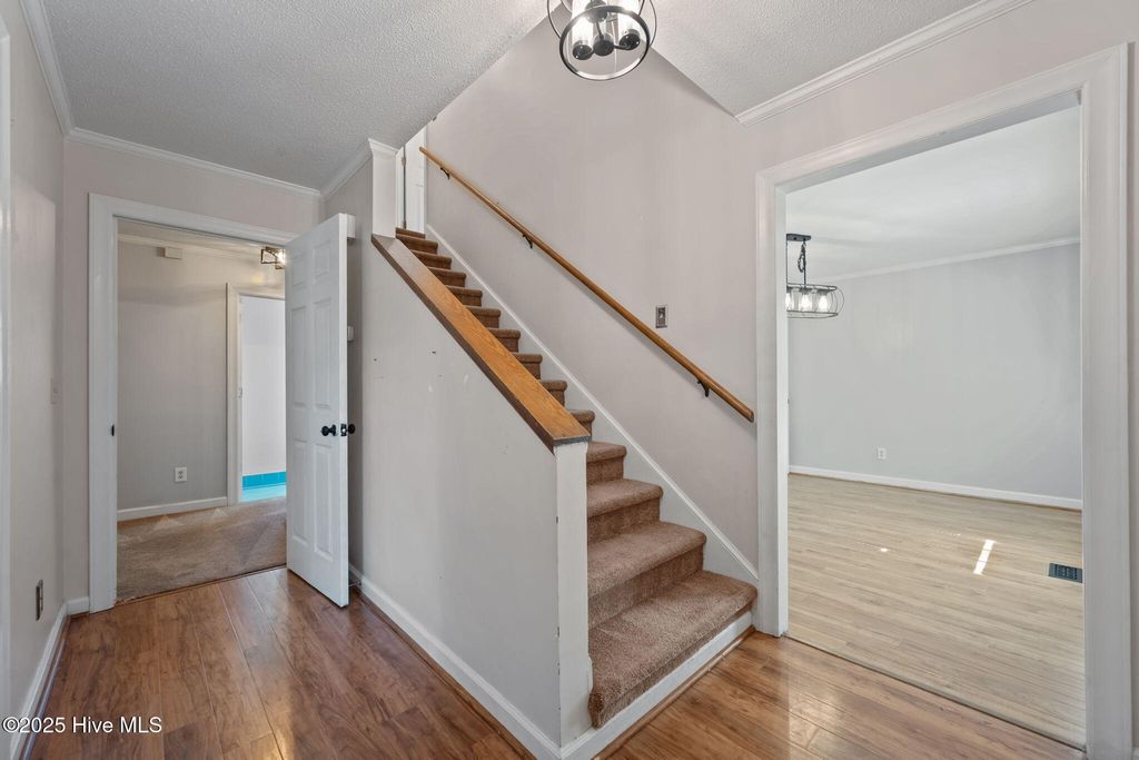 Photo of 204 Rock Creek Drive S, Jacksonville, NC 28540 (MLS # 100537375)