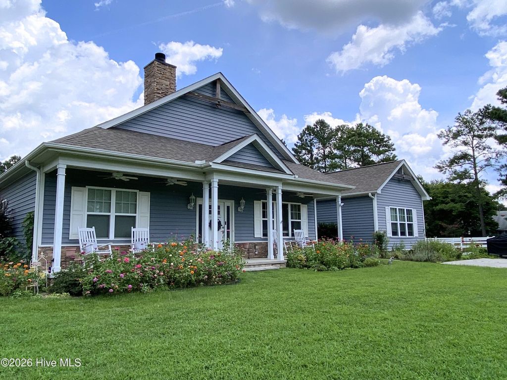 Photo of 188 Shagbark Road, Seven Lakes, NC 27376 (MLS # 100569621)