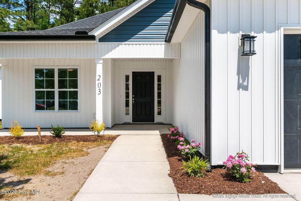 Photo of 203 Adams Lane, Washington, NC 27889 (MLS # 100569492)