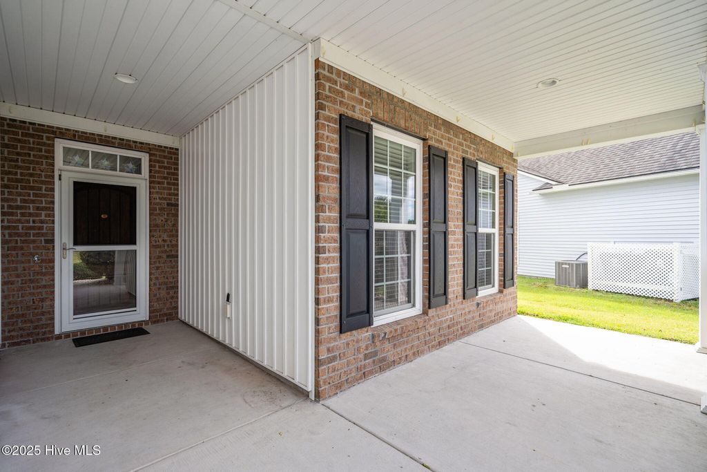 Photo of 5066 Capstan Court, Southport, NC 28461 (MLS # 100515173)