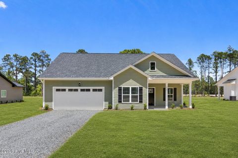 Homes For Sale - 131 Merle Road<br/> Moore County, Pinebluff, NC 28373