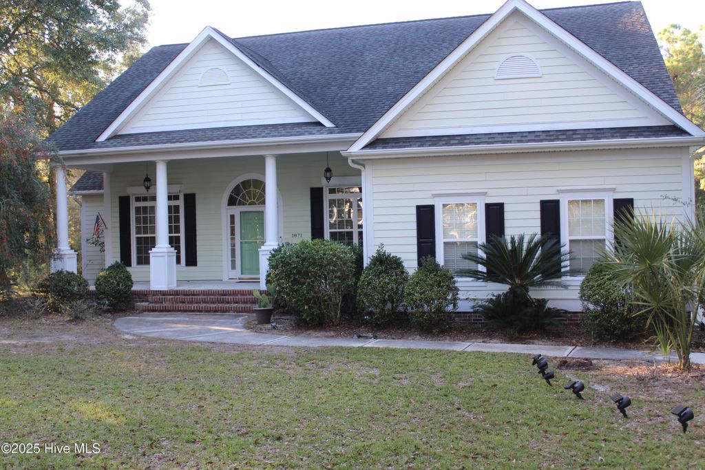 Photo of 1871 Redfish Run SW, Supply, NC 28462 (MLS # 100540386)