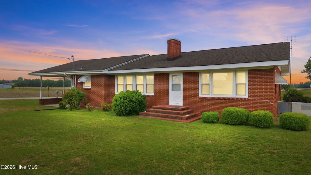 Photo of 7302 Cabin Branch Road, Stantonsburg, NC 27883 (MLS # 100571438)