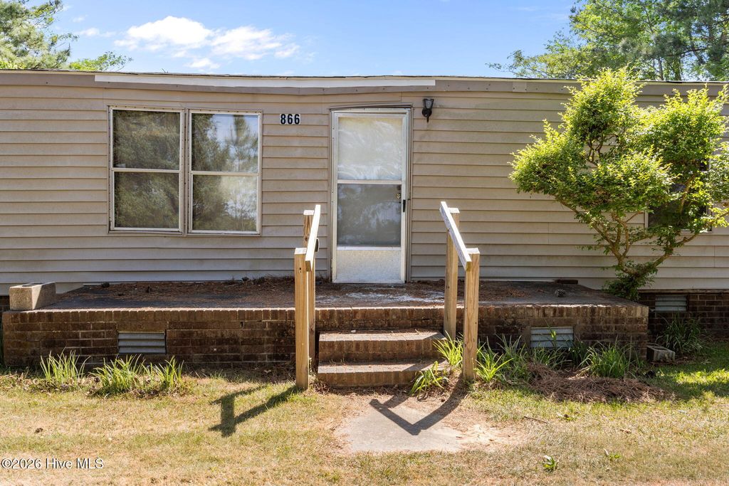 Photo of 866 Mobley Drive, Chocowinity, NC 27817 (MLS # 100569585)