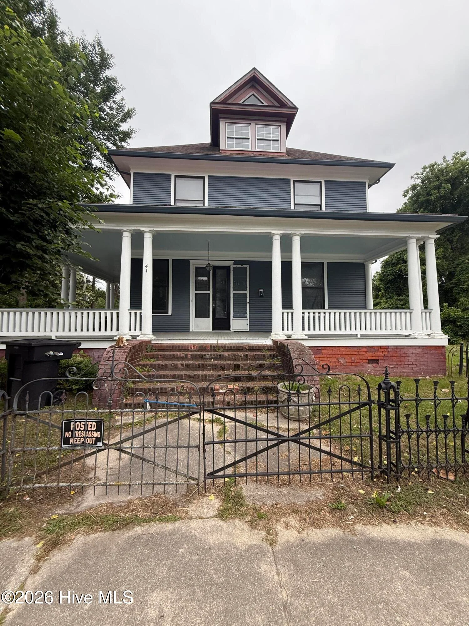 410 N Road Street