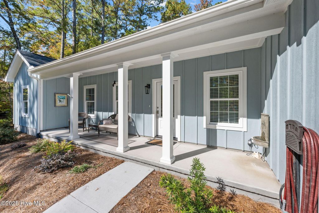 Photo of 1403 Seafarer Drive, Oriental, NC 28571 (MLS # 100540021)