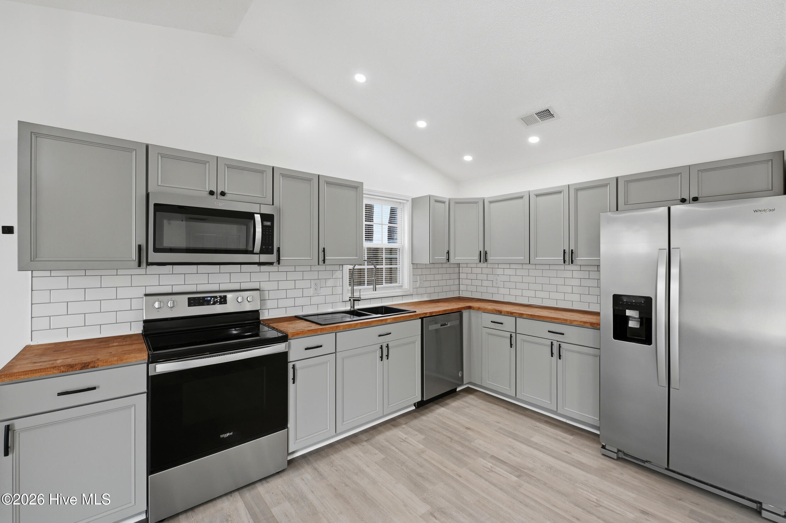 101 Cottonwood Court