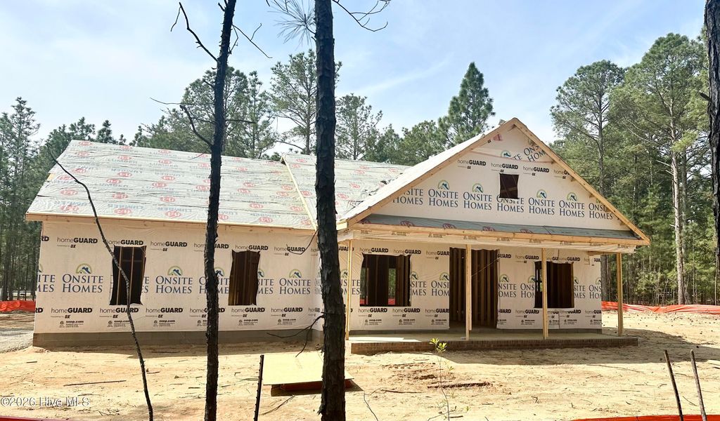 Photo of 120 Edgewater Drive, Seven Lakes, NC 27376 (MLS # 100562033)