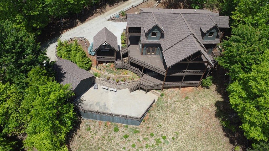 486 Henderson Ln, Mineral Bluff, GA, 30559, USA, 5 Bedrooms Bedrooms, ,4 BathroomsBathrooms,Residential,Active,486 Henderson Ln,98544672