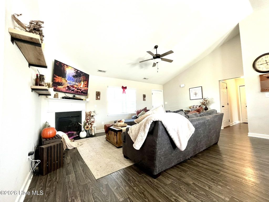 Photo of 216 Trophy Ridge Drive, Richlands, NC 28574 (MLS # 100553375)