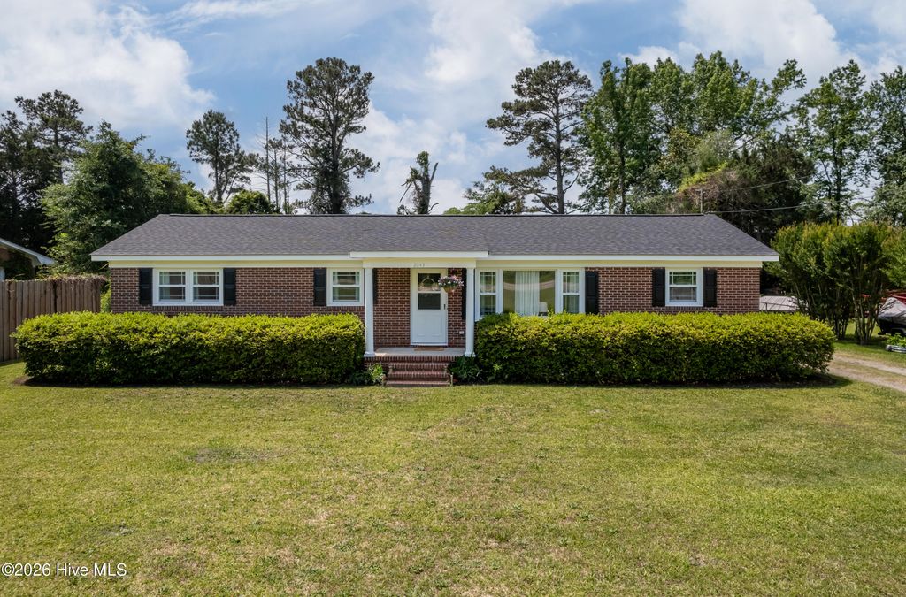 Photo of 2043 N Kerr Avenue, Wilmington, NC 28405 (MLS # 100575331)