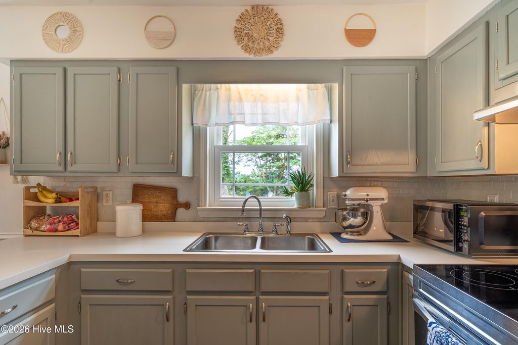 Photo of 2043 N Kerr Avenue, Wilmington, NC 28405 (MLS # 100575331)