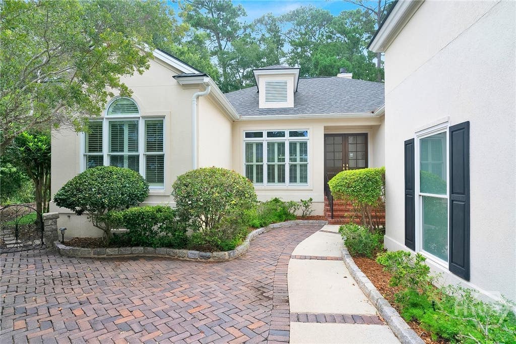 Photo of 9 Broomsedge Lane, Savannah, GA 31411 (MLS # SA362191)