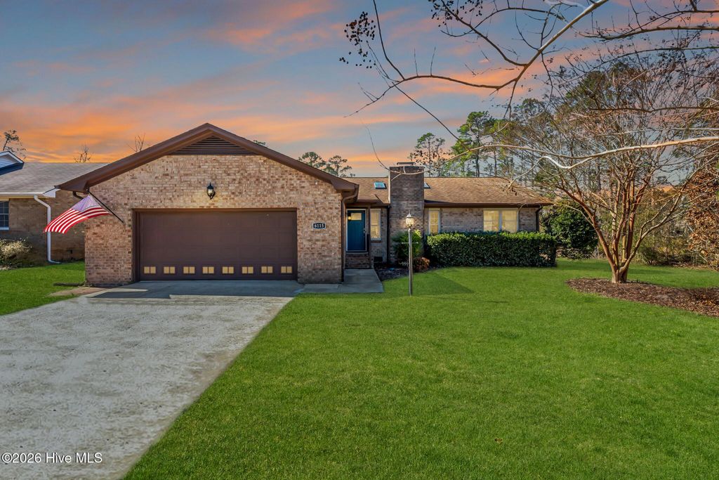 Photo of 6115 Gondolier Drive, New Bern, NC 28560 (MLS # 100558117)