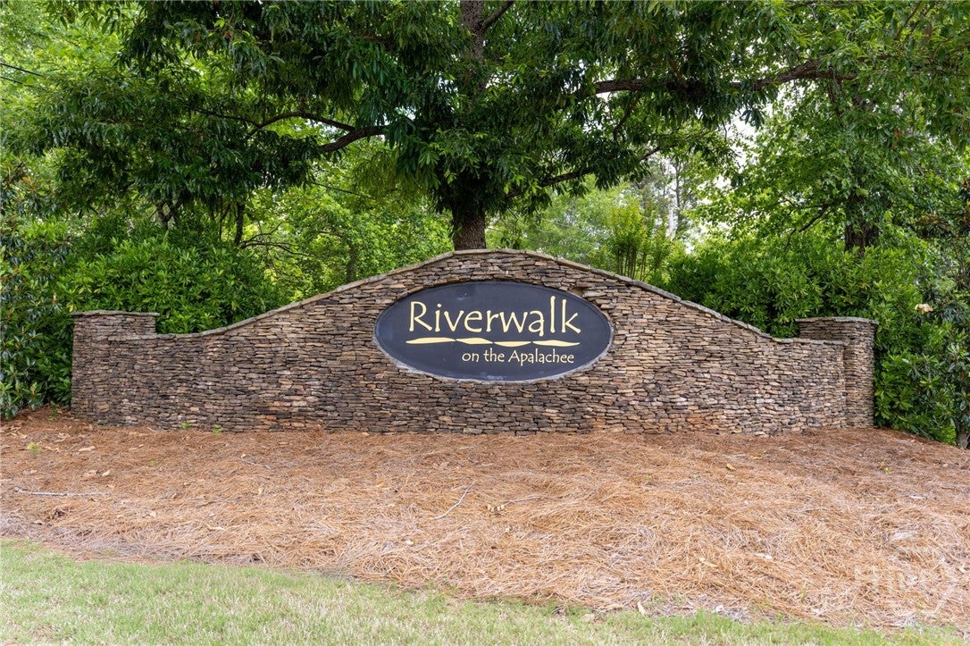 1441 Riverwalk Road