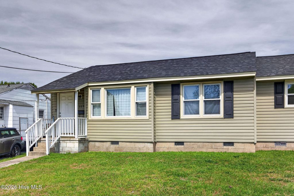 Photo of 325327 Starling Street, Jacksonville, NC 28540 (MLS # 100567273)