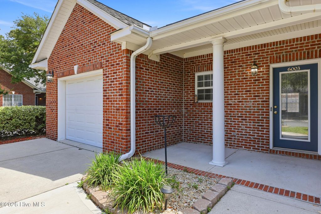 Photo of 6003 Slipper Shell Street, Wilmington, NC 28412 (MLS # 100572041)