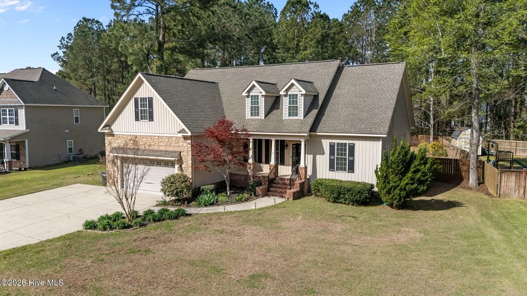 Photo of 208 Easterly Drive, New Bern, NC 28560 (MLS # 100562708)