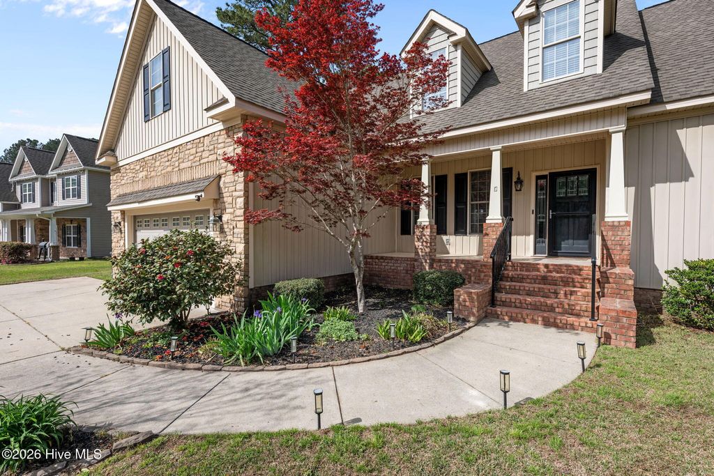 Photo of 208 Easterly Drive, New Bern, NC 28560 (MLS # 100562708)