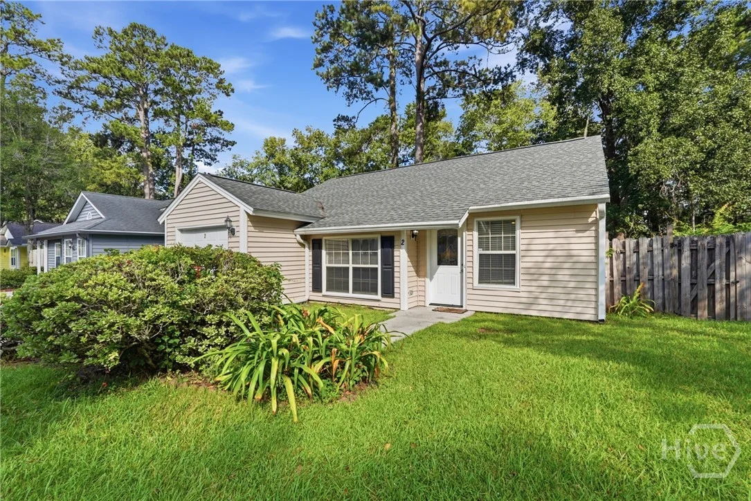 2 E White Hawthorne Drive