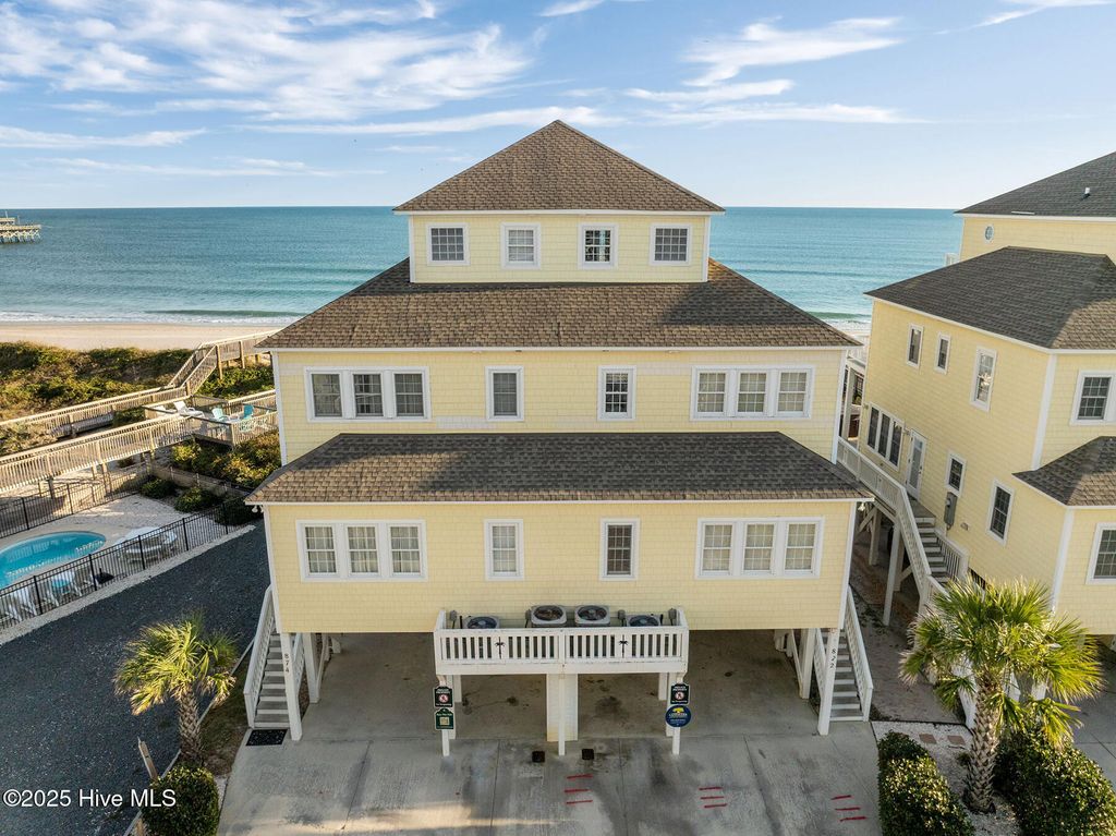 Photo of 872 Villas Drive, North Topsail Beach, NC 28460 (MLS # 100537355)